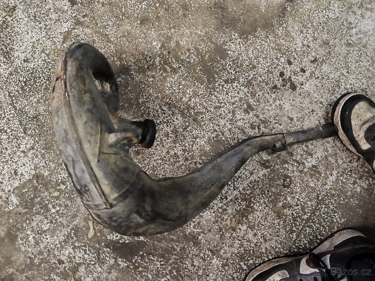 Prodám Výfuk Yamaha YZ 250 - 8