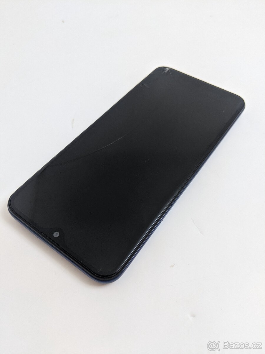 Samsung Galaxy A20e 3/32gb blue - 8