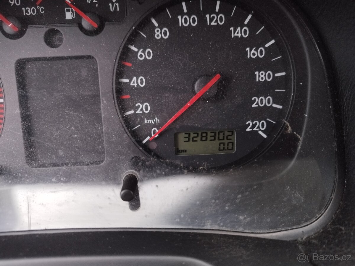 VW Golf 4 1.4 55kw r.v.2001 - 8