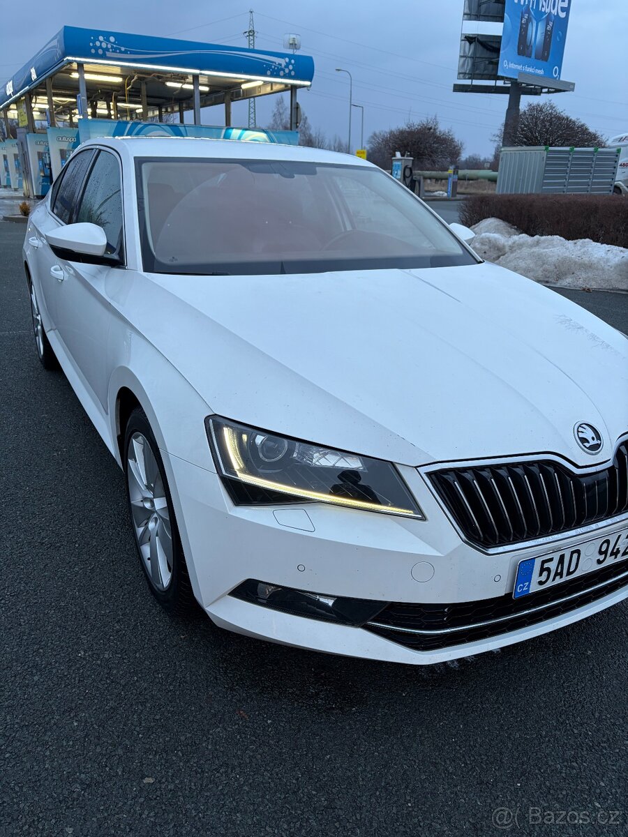 Skoda Superb 2.0TDI 110kW DSG - 8