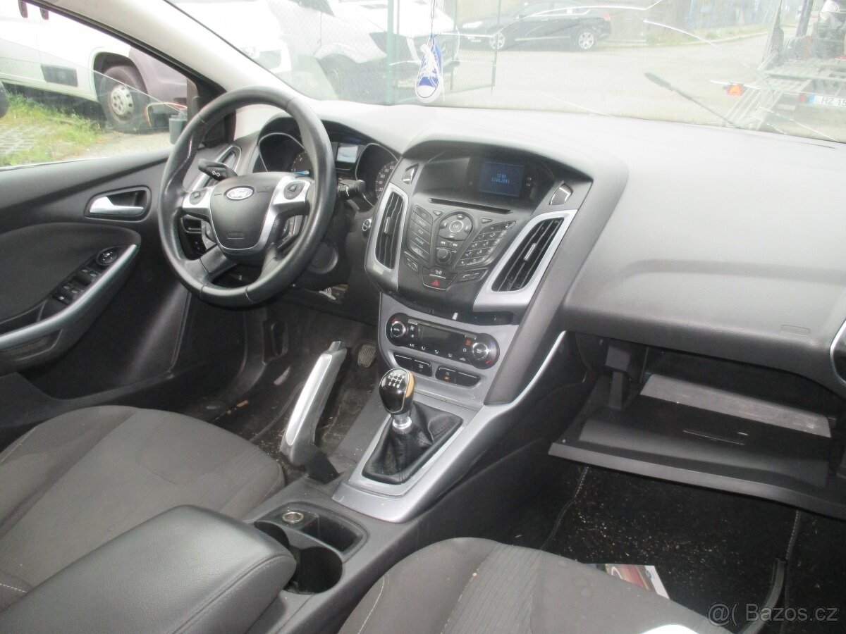 Ford Focus 1,6 TDCi 115 Titanium - 8