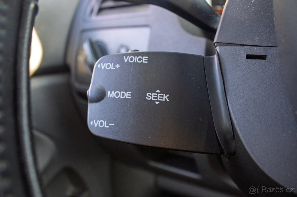 Ford Kuga 2.0 TDCi DPF Titanium 2WD - 8