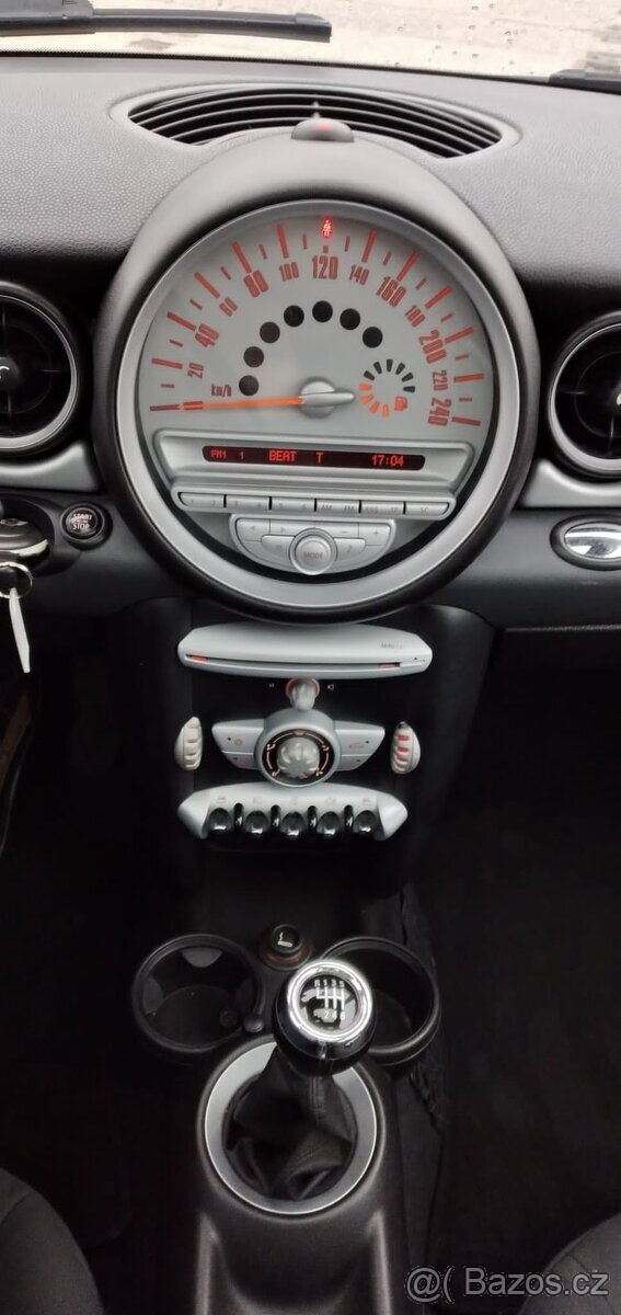 MINI COOPER R56 1,6L 2009 1.majitel TOP STAV panorama - 8