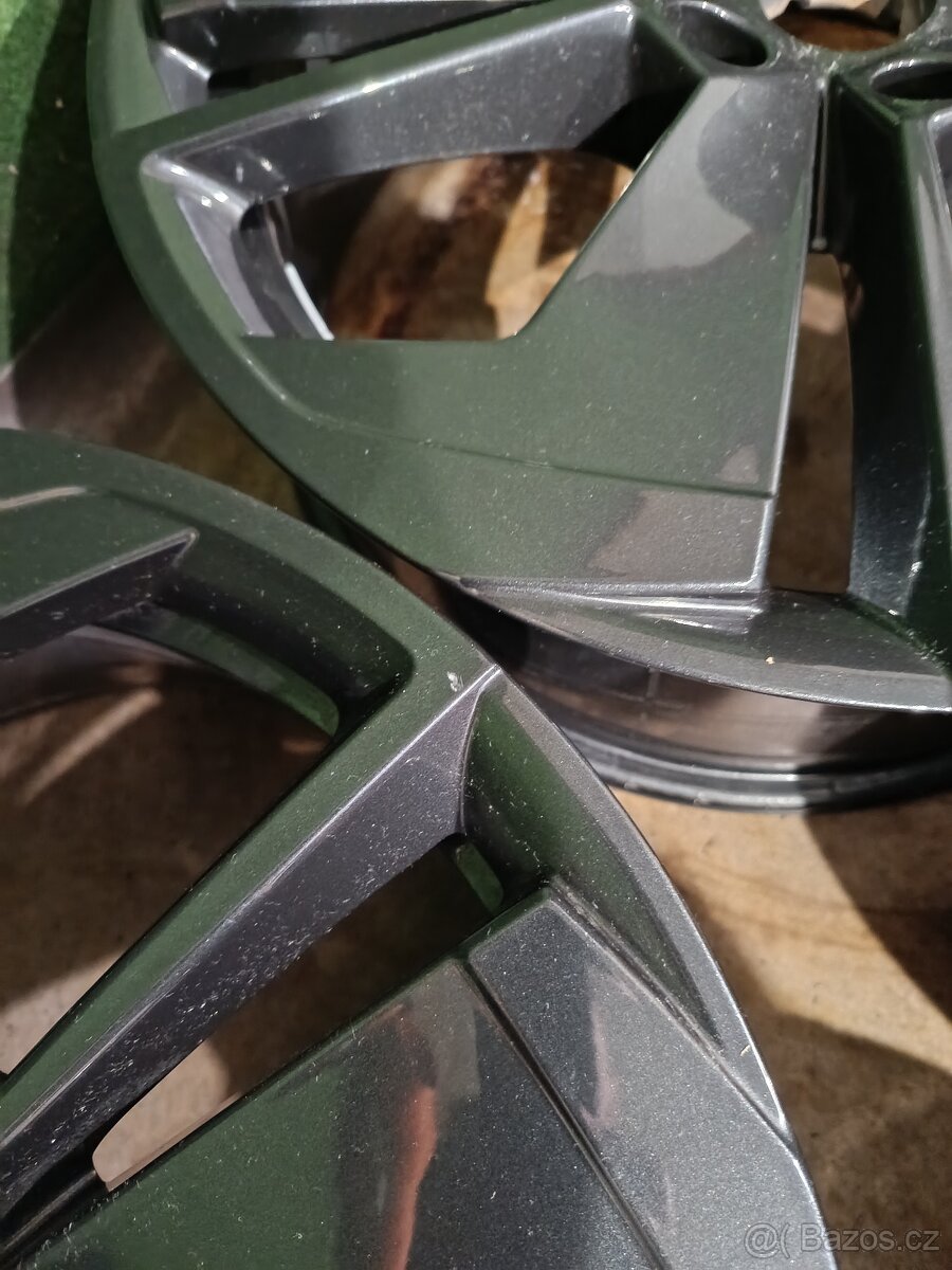 Alu 18" 5x112 octavia - 8