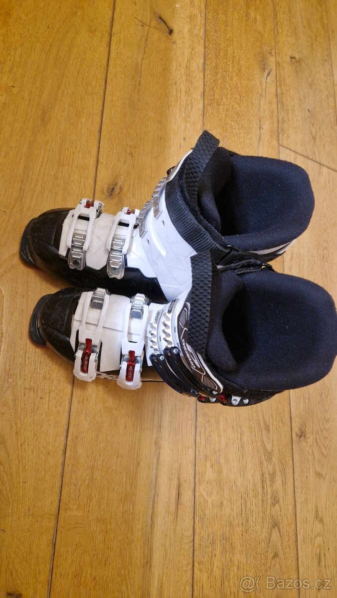 Dětský lyžařský set lyže, boty, hůlky - 8