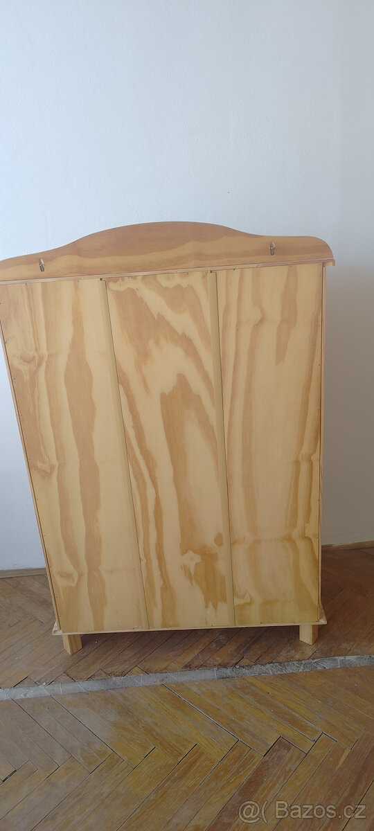 Dřevěná knihovna IDEA - 8