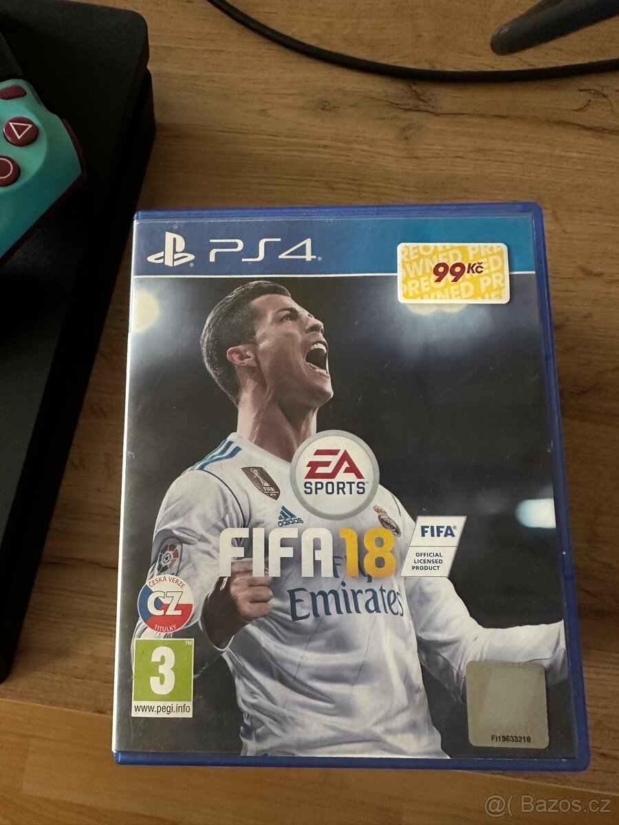 PlayStation 4 Slim - 8