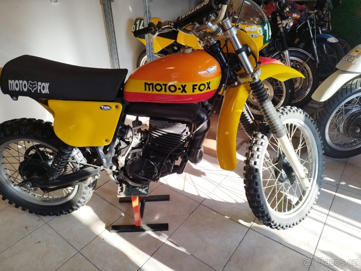 Suzuki RM 370 - 8