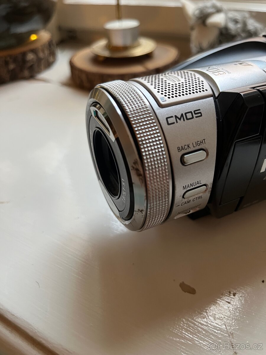 Sony Handycam HDR-SR1 - 8
