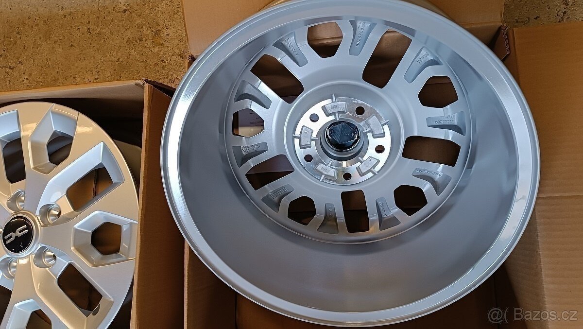 R16 5x114,3 mm DACIA duster - 8