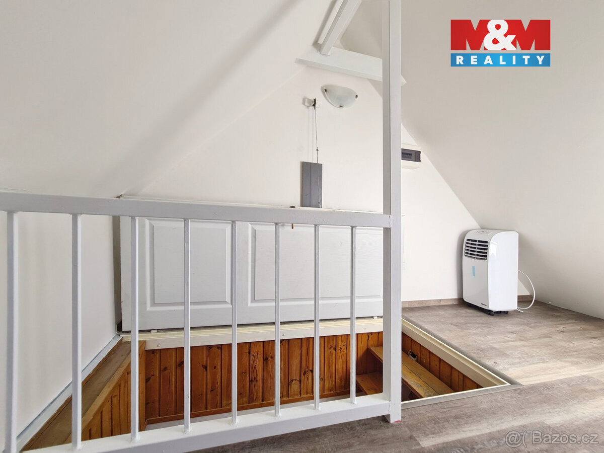 Prodej bytu 1+kk, 30 m², Beroun, ul. Havlíčkova - 8