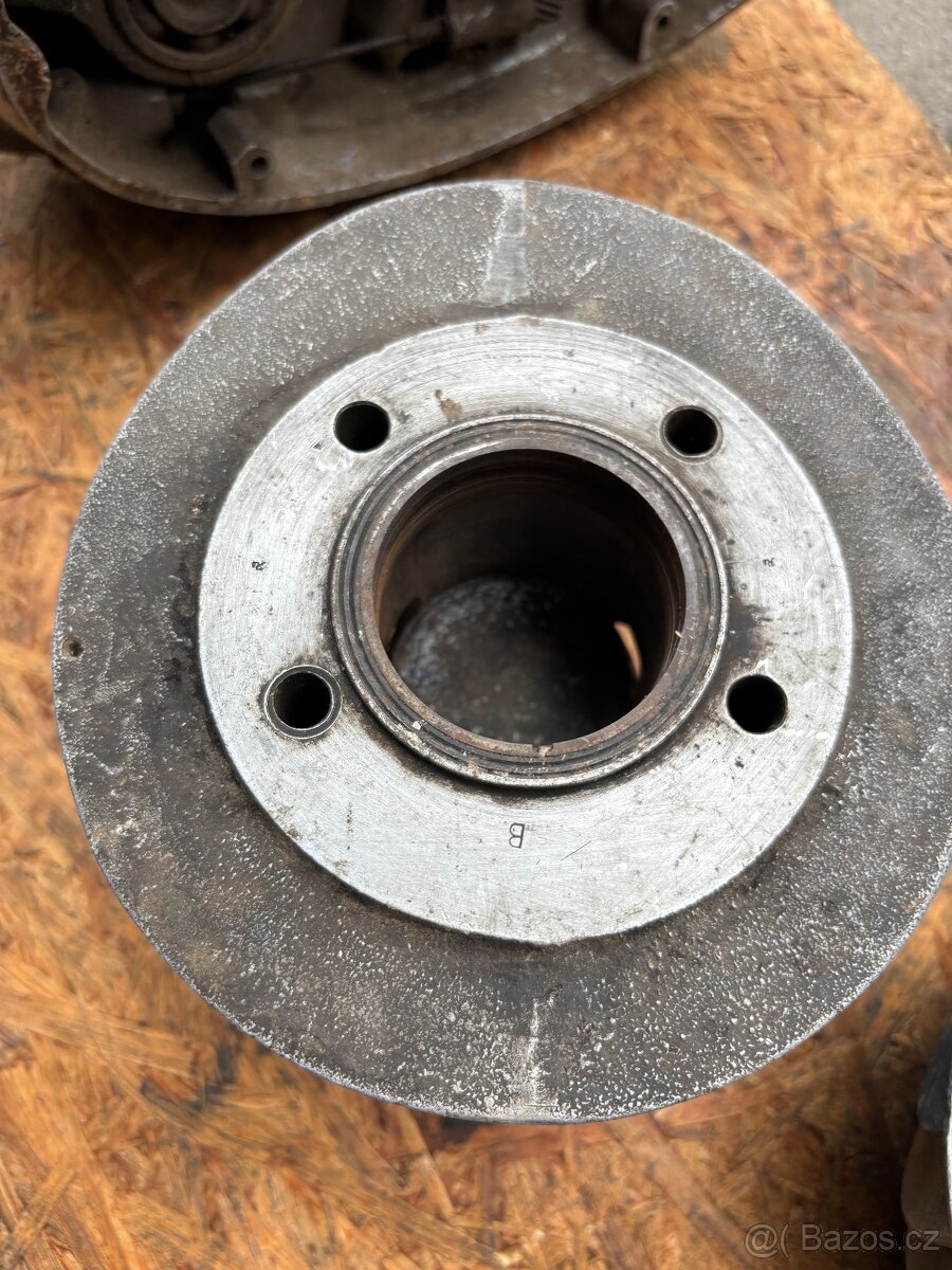 Jawa 250 libeňák - základ motoru - 8