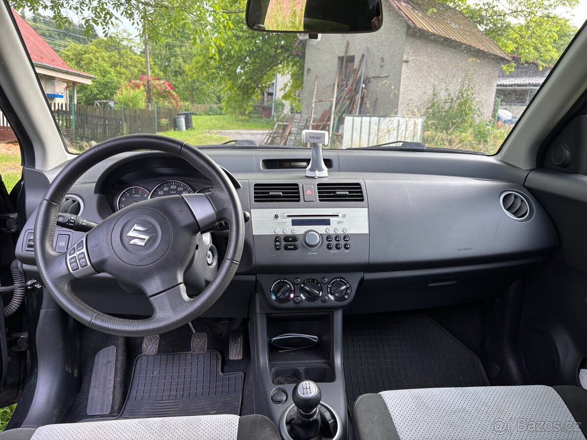 Suzuki swift 1.3 - 8