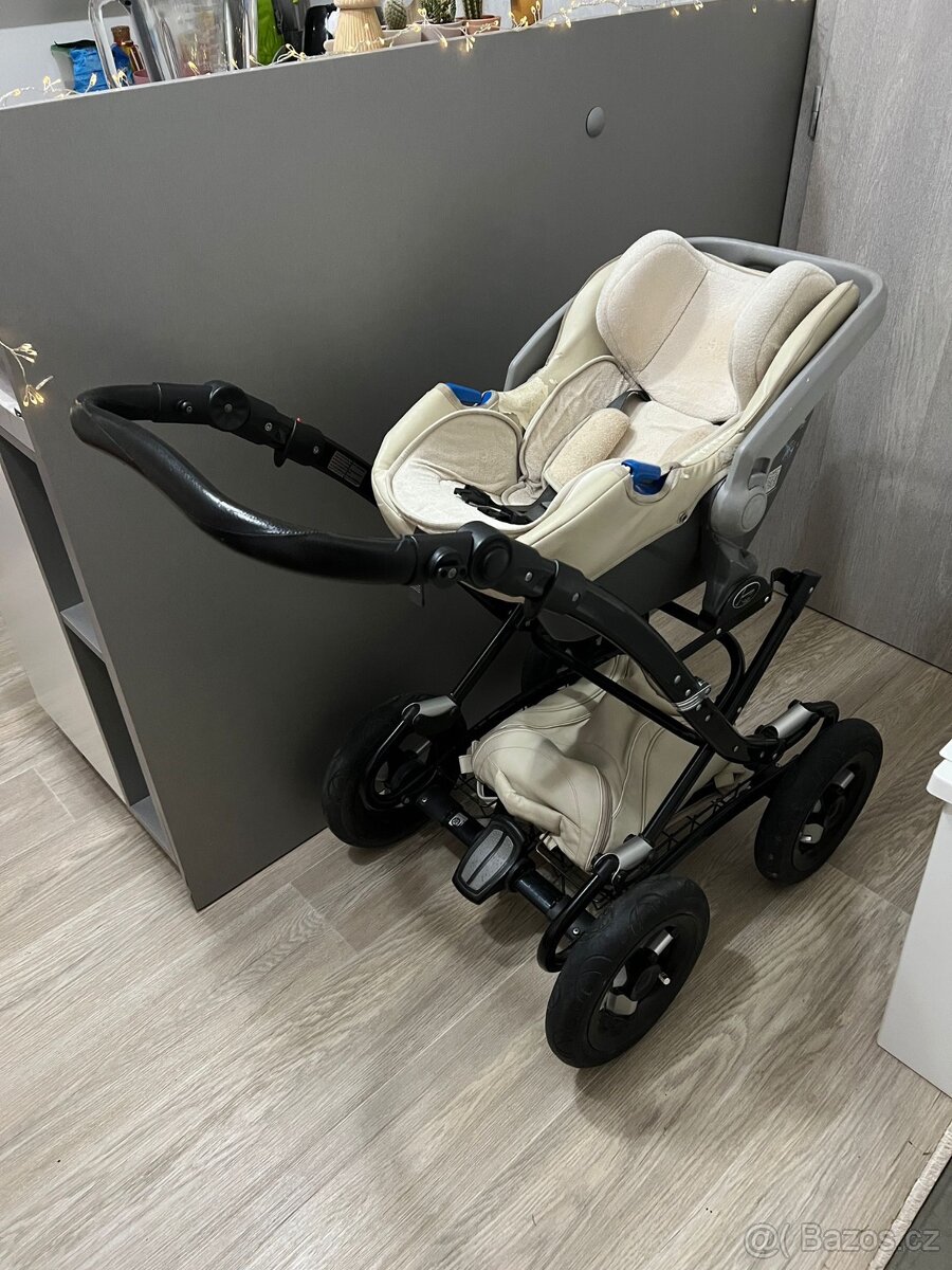 Kočárek Junama beige - 8