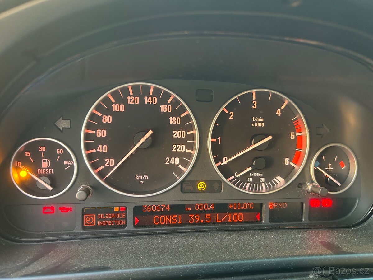 Bmw e39 525d cosmosschwarz po dilech - 8