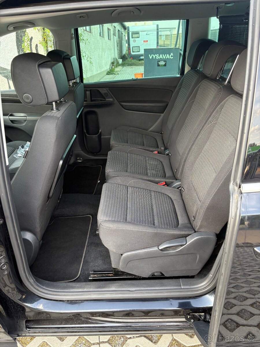 Seat Alhambra 2.0 TDi,DPH,Kamera,Kessy,xenony - 8
