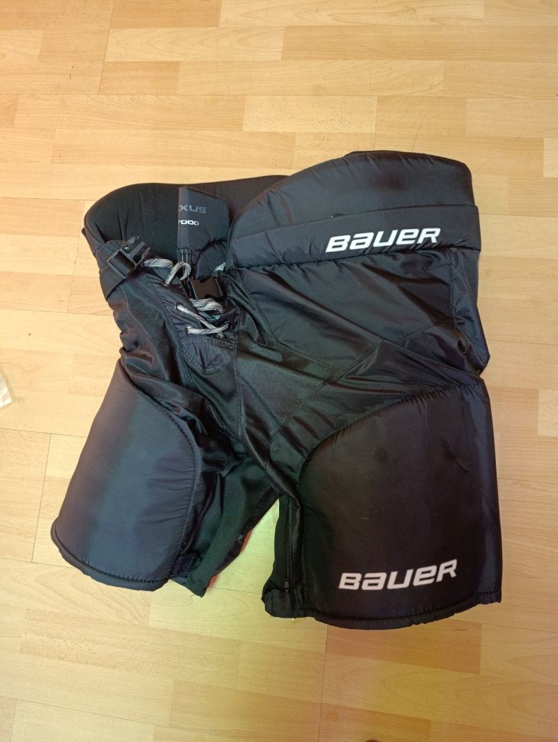 Bauer Nexus senior 7000 - 8