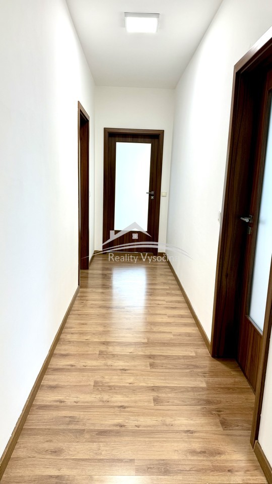 Pronájem pěkného zděného bytu 3+kk 91 m2 s garáží, Havlíčkův - 8