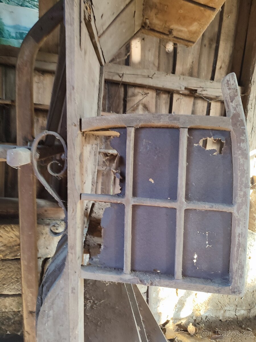 historické starožitné sáně - 8