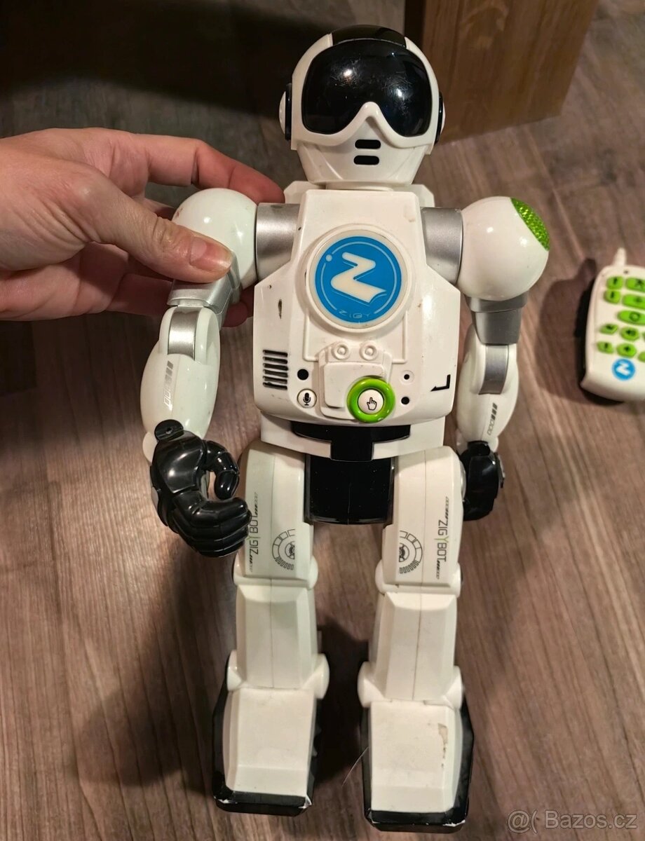 Interaktivní robot Zigy - 8