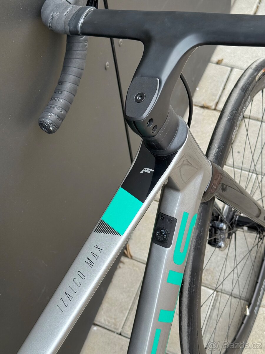 Focus Izalco Max - Ultegra Di2 - 8