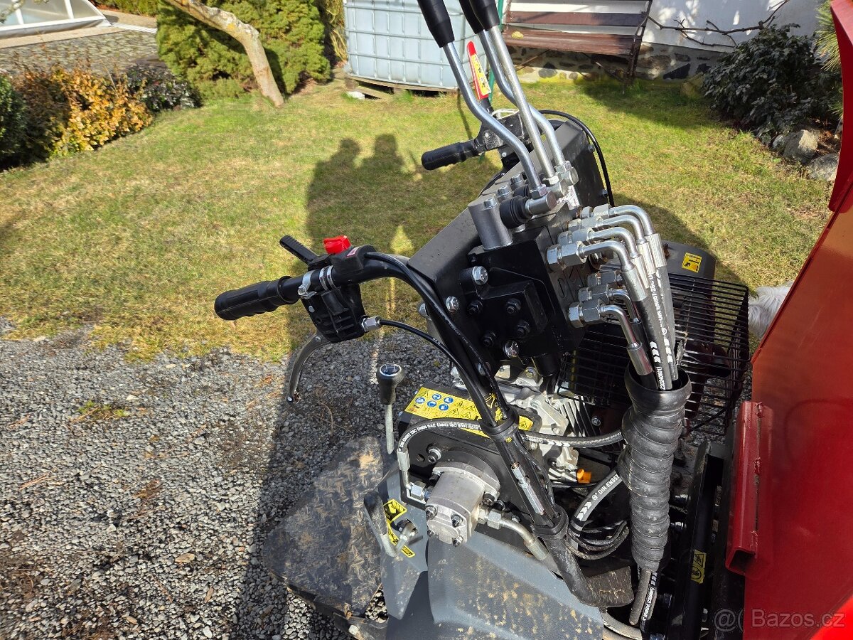 Pásový dumper HECHT 2960, zánovní v záruce - 8