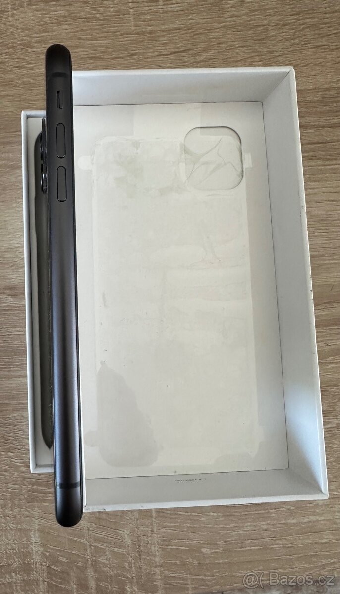"Nový" iPhone 11 black 64GB - 8