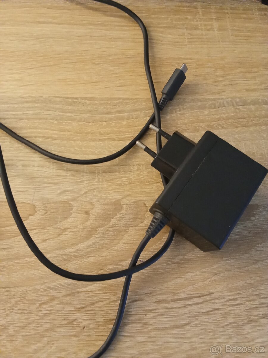 Nintendo switch+příslušenství - 8