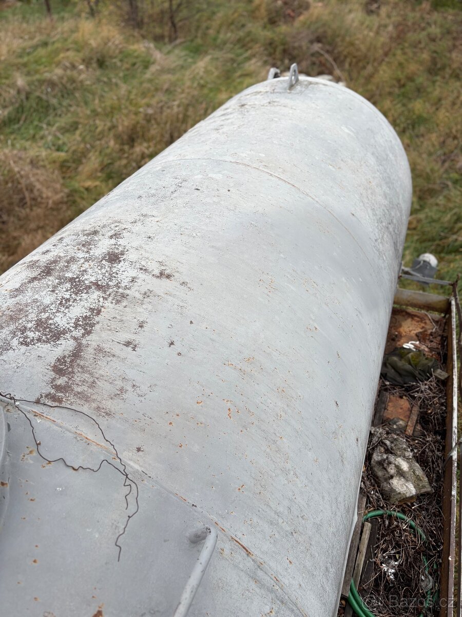 Cisterna fekál 8300L - 8