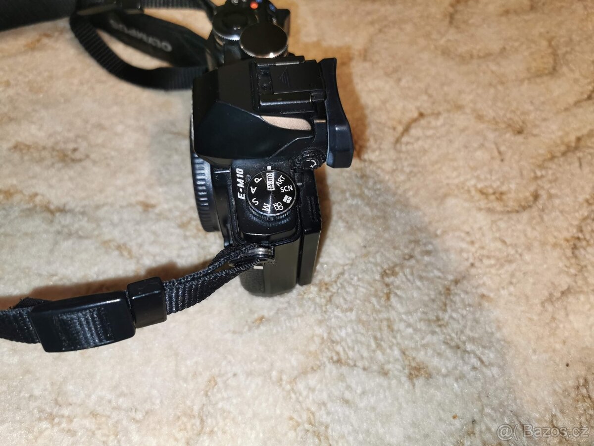 Olympus OM-D M10 - 8