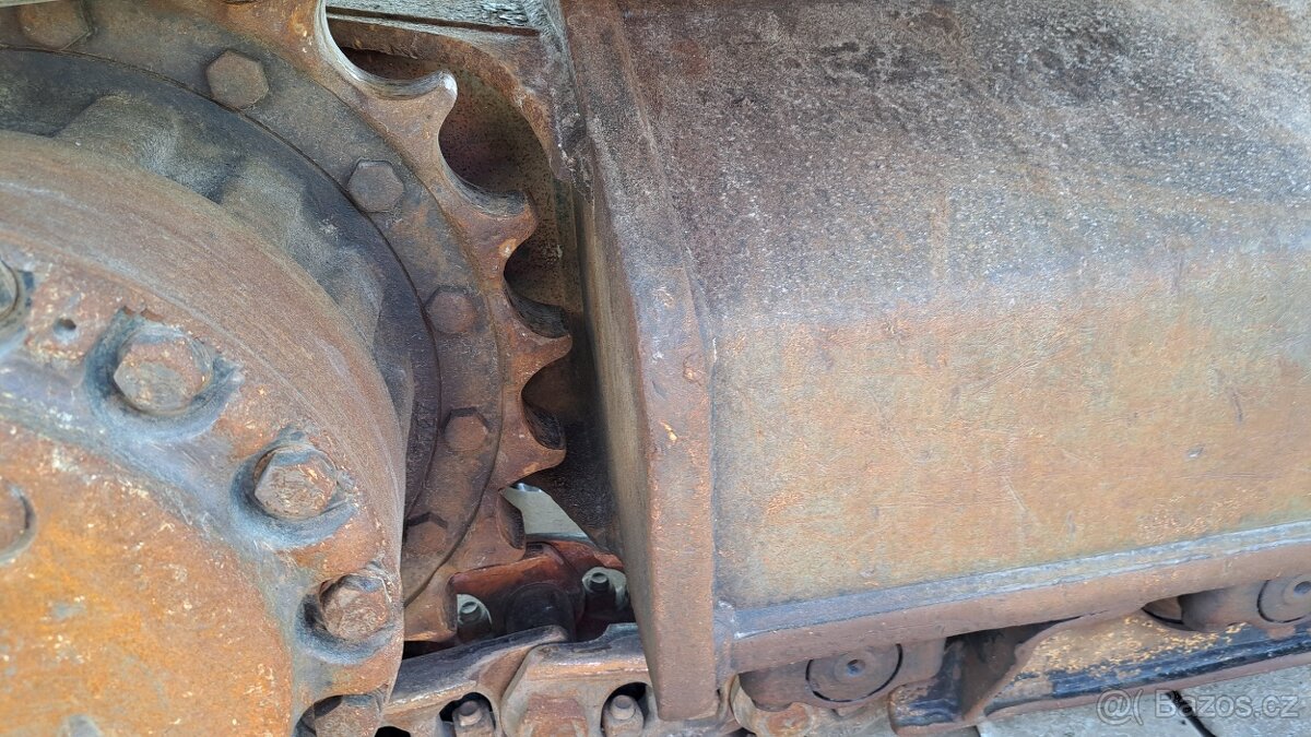 Prodám pásový bagr Caterpillar 324EL - 8