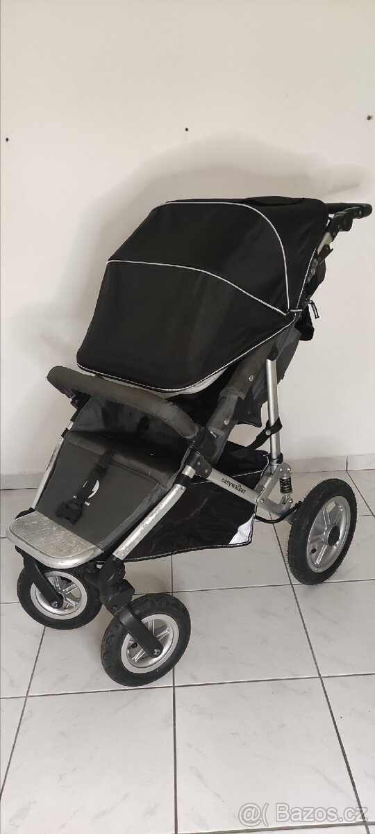 Prodám starší kočárek easy Walker + korba - 8