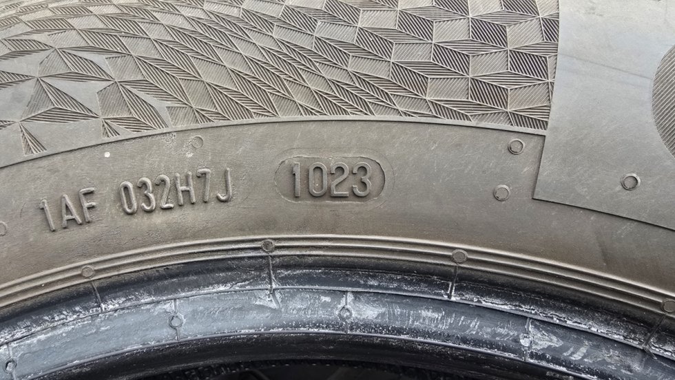 Letní pneu 185/65/15 Continental - 8