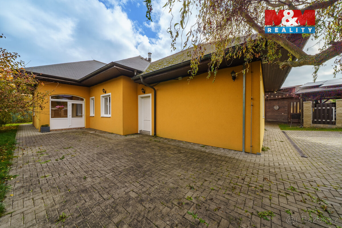 Pronájem rodinného domu, 244 m², Karlovy Vary, ul. Motýlí - 8