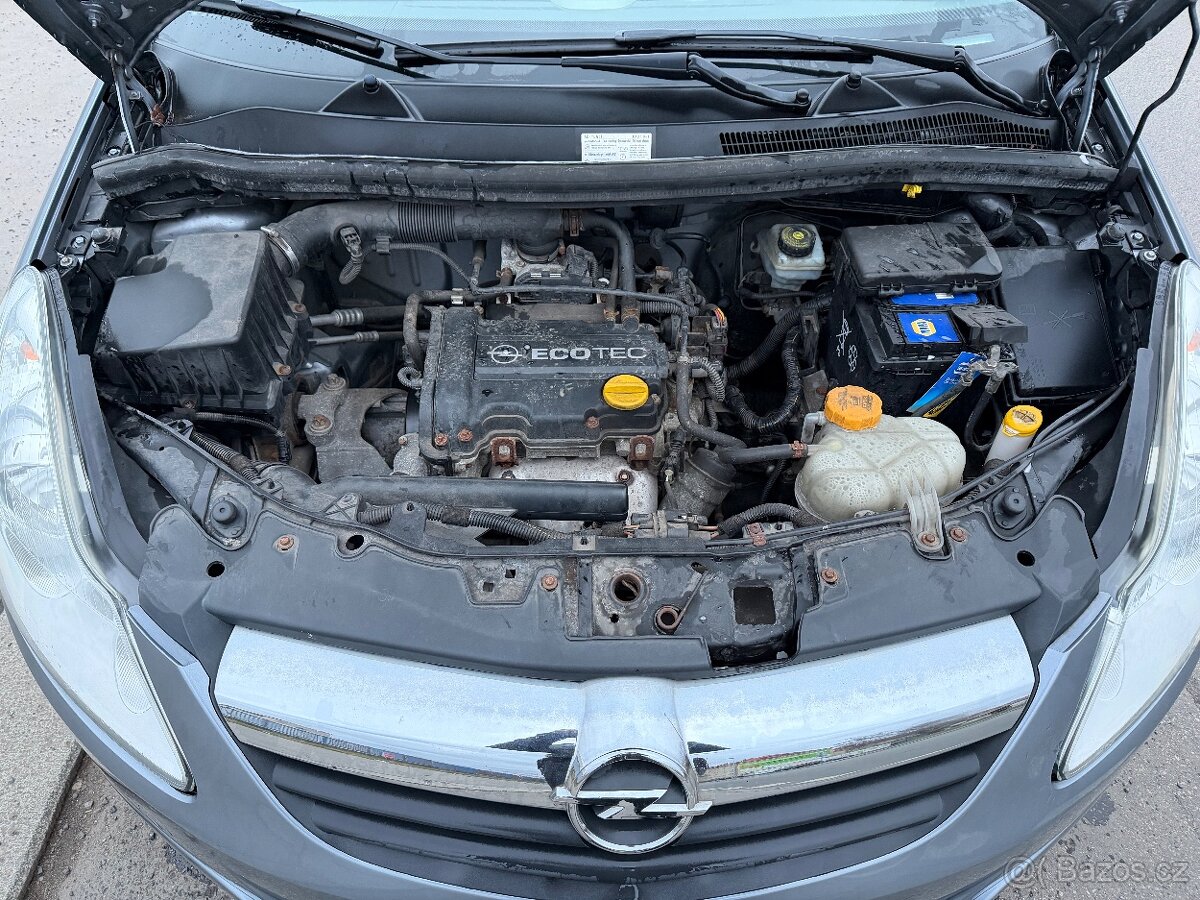 Opel Corsa, benzin, nová STK, 101.000 km - 8