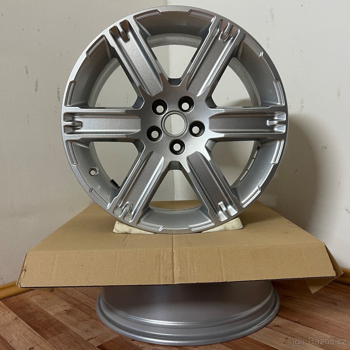 LAND ROVER / VOLVO / FORD / VOLVO 5x108 R19 ET45 - 8