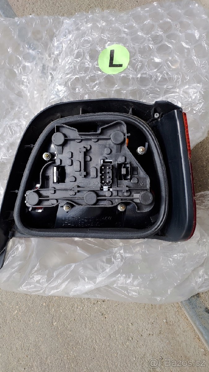 BMW 320i, E36 Combi - zadní světla - 8