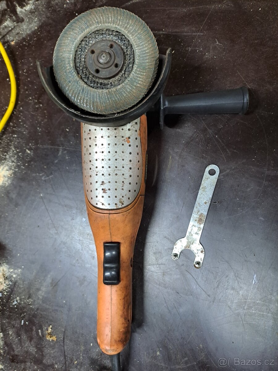 Úhlová bruska - 8