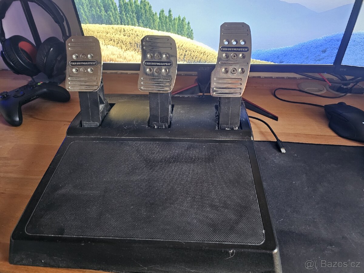 Herní PC a herní volant Thrustmaster T15 + příslušenství - 8