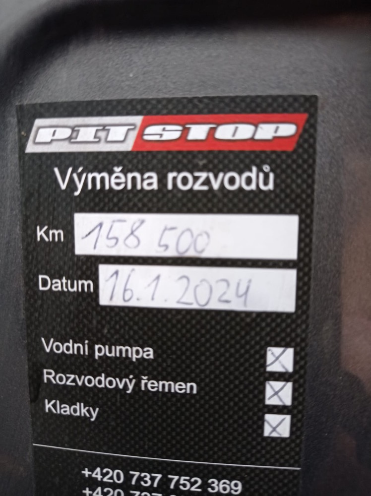 Volkswagen Touran 1,2 TSI 77KW rok výroby 2012 - 8