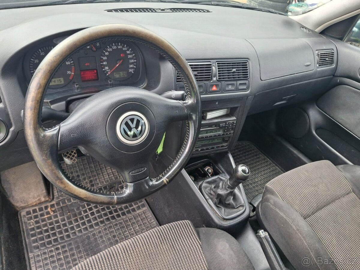 VW Golf kombi 1,6i - 8