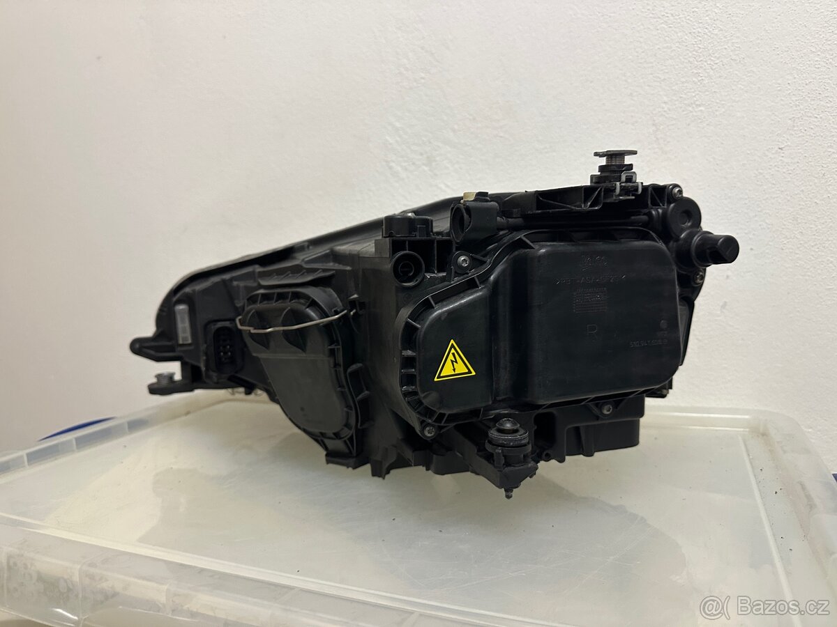 VW Sportsvan xenon - 8