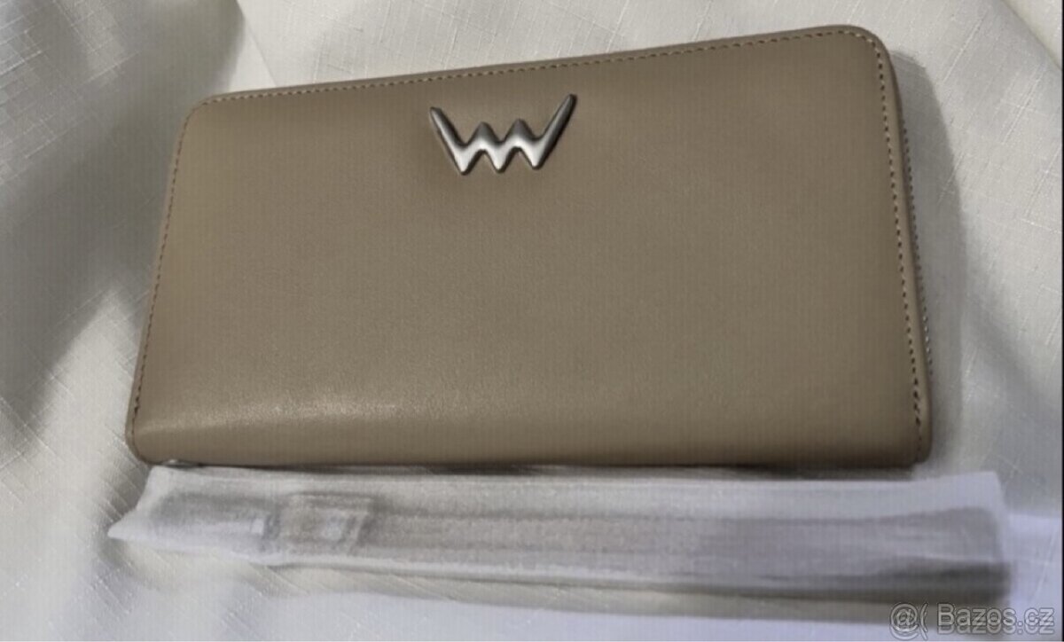 Dámska velká kožená peněženka na zip (zn. Vuch) - 8