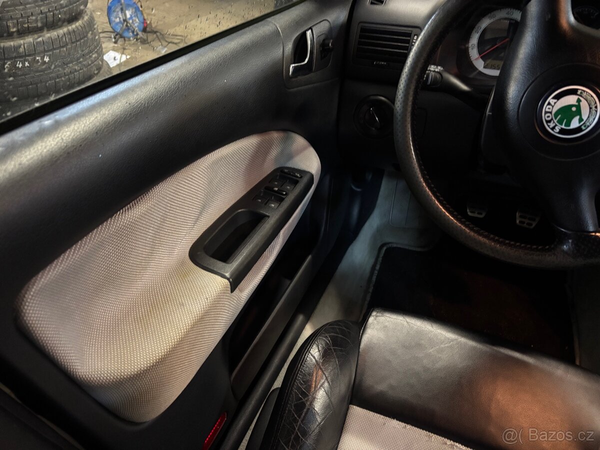 Škoda Octavia RS 1.8T - 8