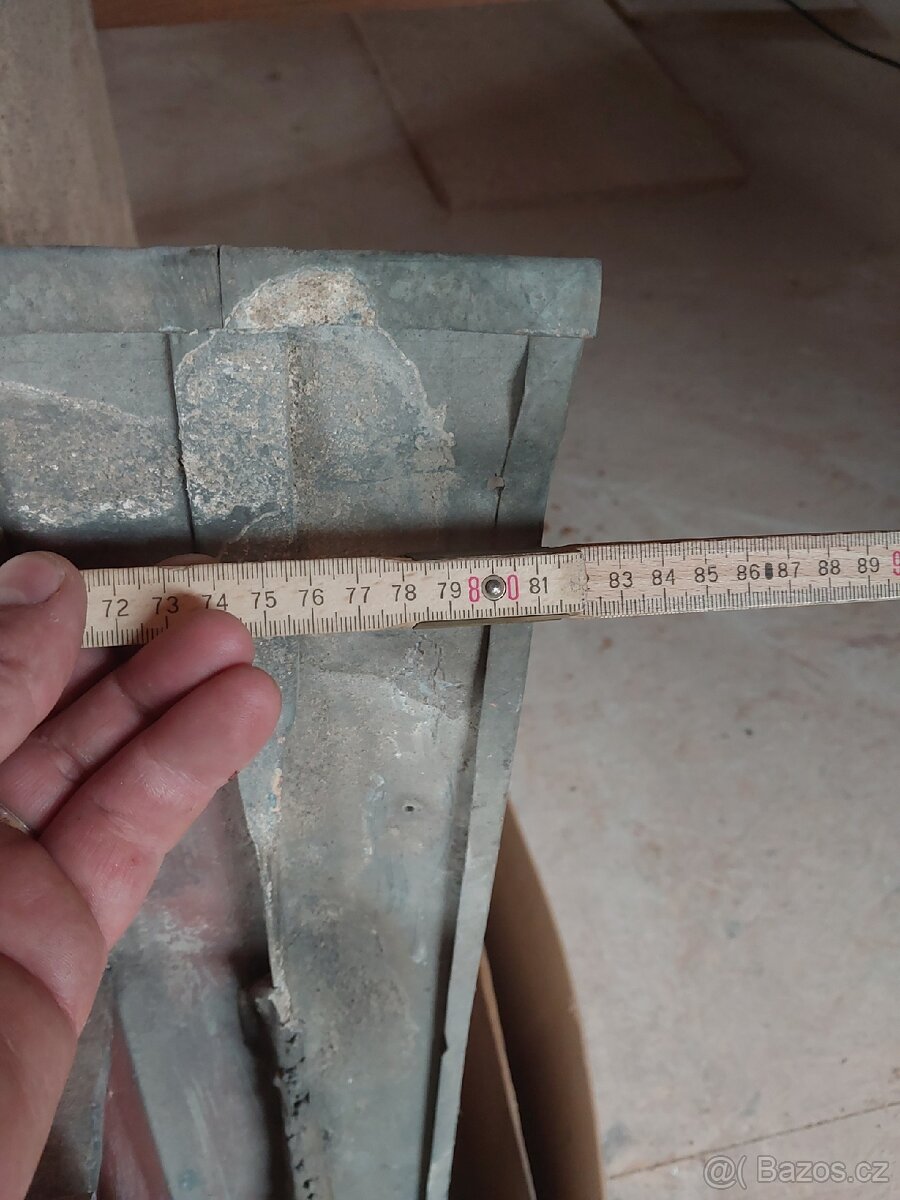 Střešní plechové okno - 8