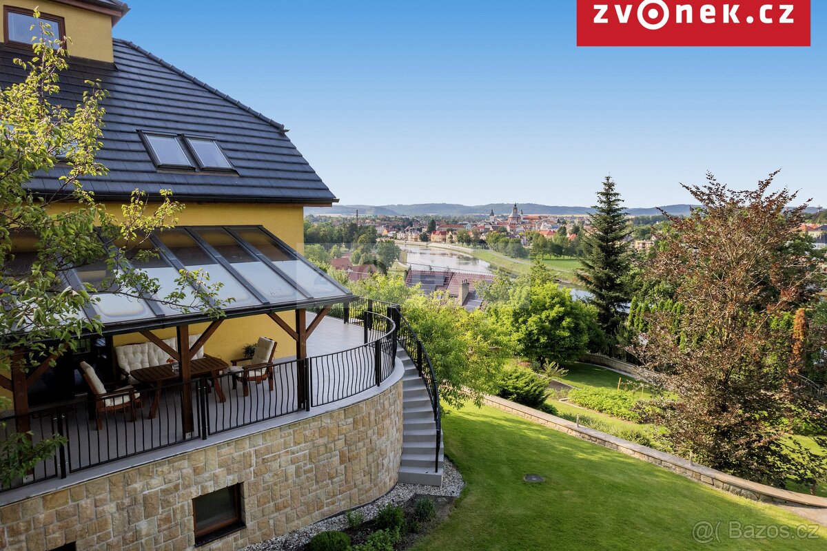 Vila Teplice - velkorysé rozměry, promyšlená dispozice - 8