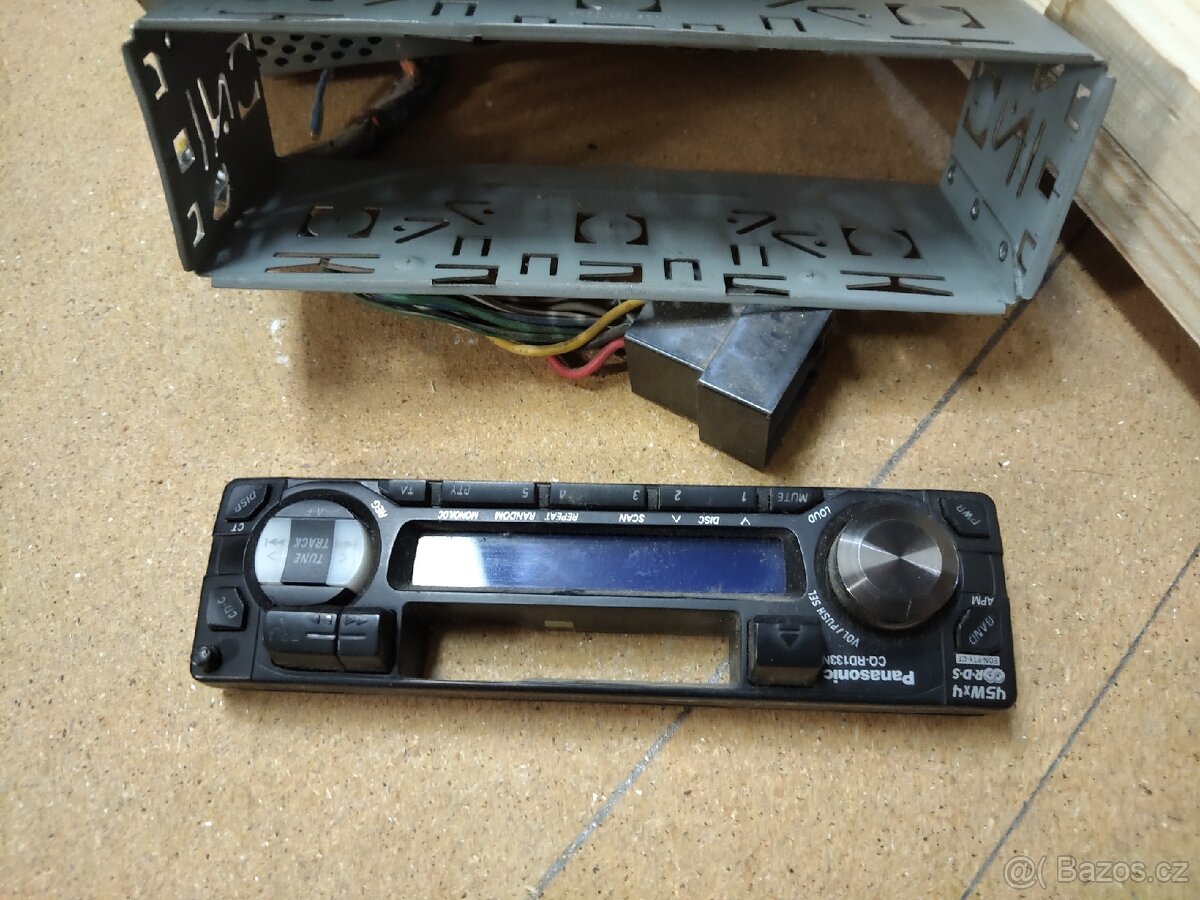 Autorádio Panasonic - 8