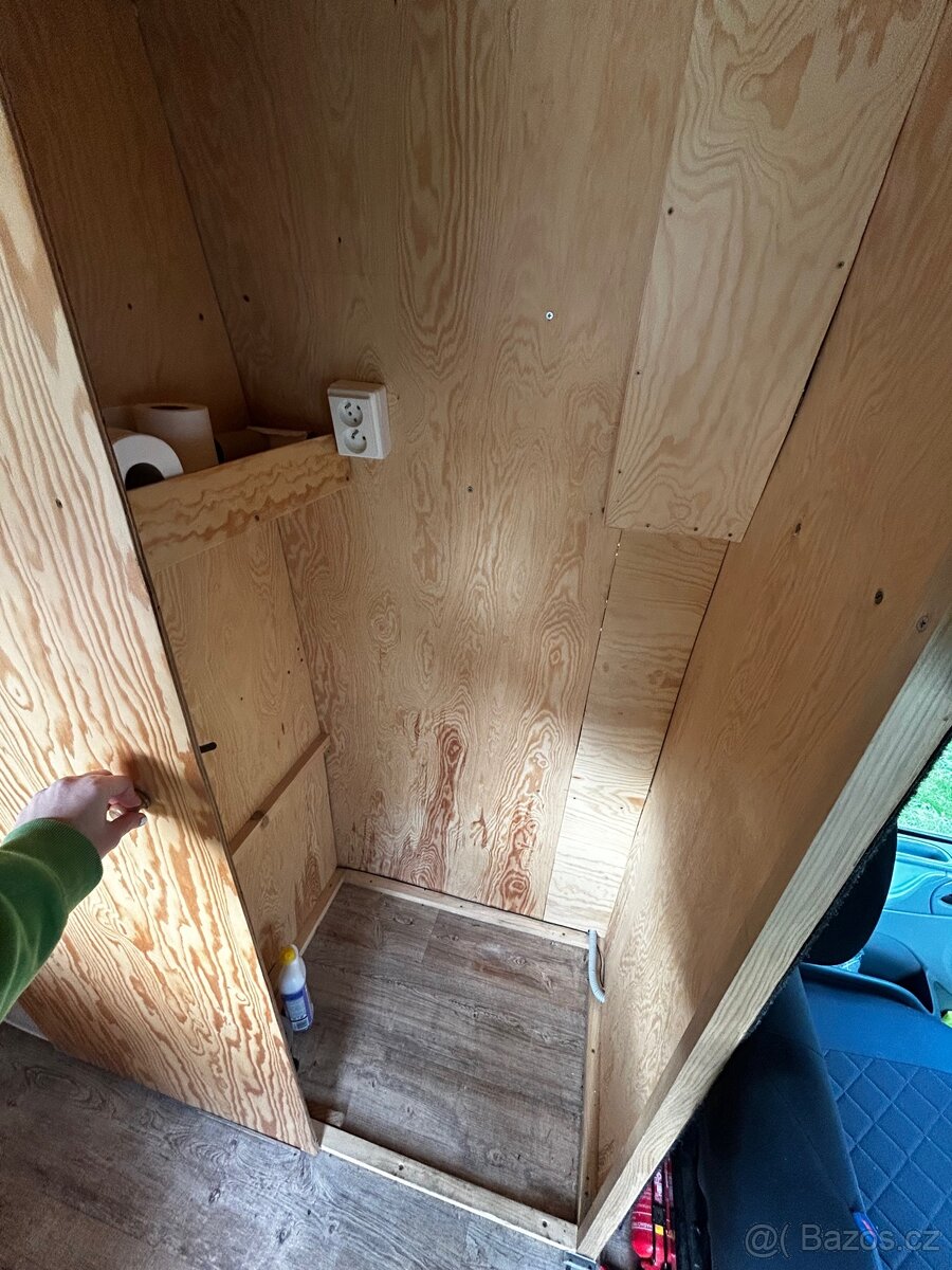 Obytná dodávka - 8