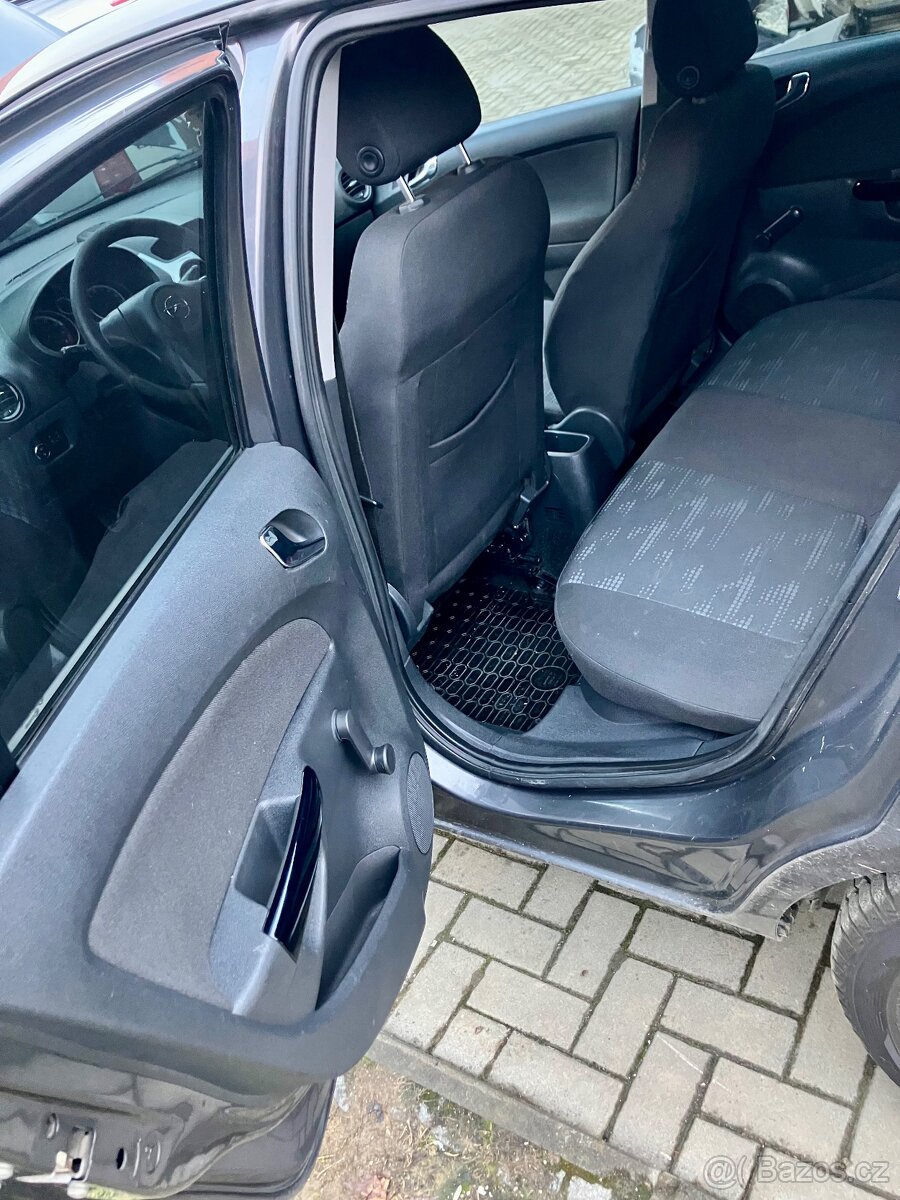 Opel Corsa 1.2 16V 2011 - 8