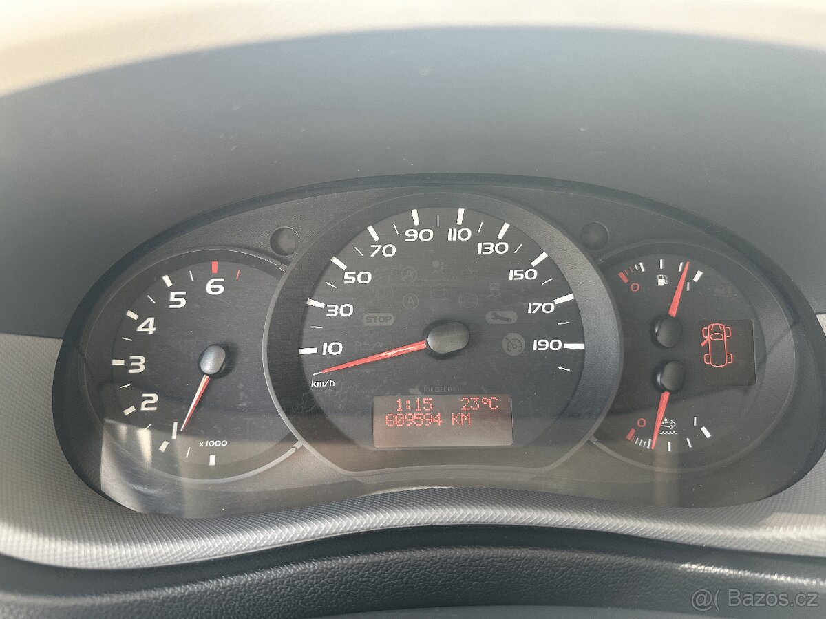 Renault Master 3 (8 PAL) - r.v 2017 - 609 594km - 8